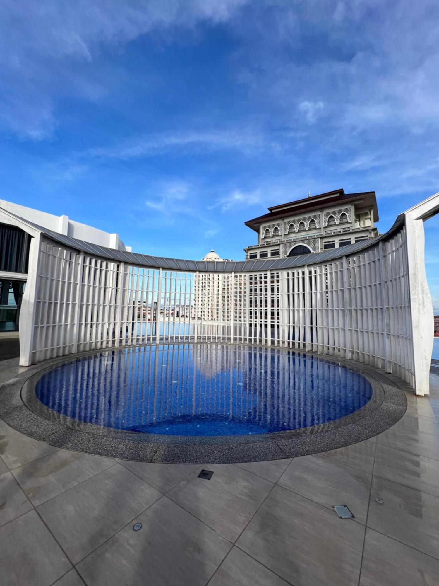 Rizz Residence Troika Kb Kota Bharu Exteriér fotografie
